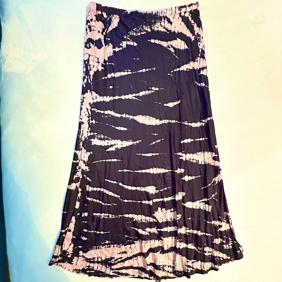 YOUNG FABULOUS & BROKE YFB Felicity Tie Dye Crinkled Midi Skirt Pink Navy M - Picture 2 of 8